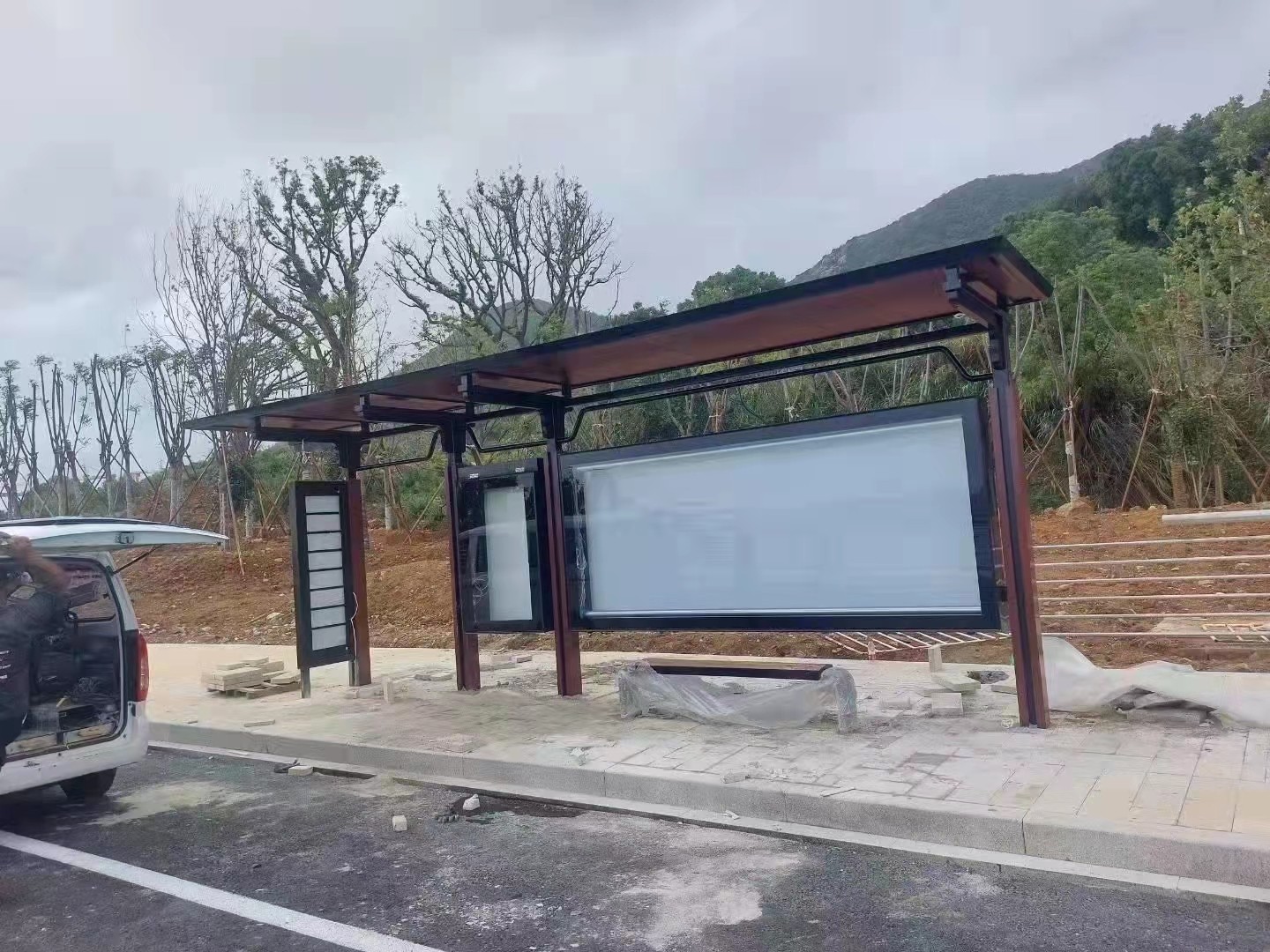 候车亭实物图
